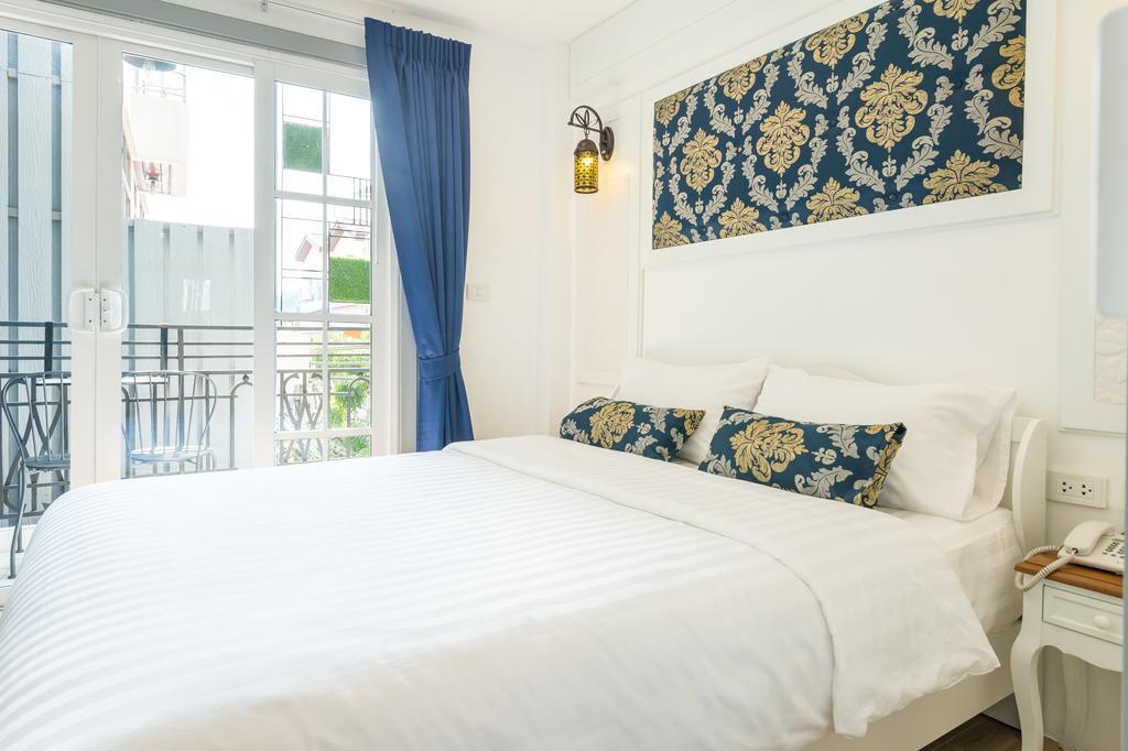 White Ivory Bed And Breakfast Бангкок Экстерьер фото