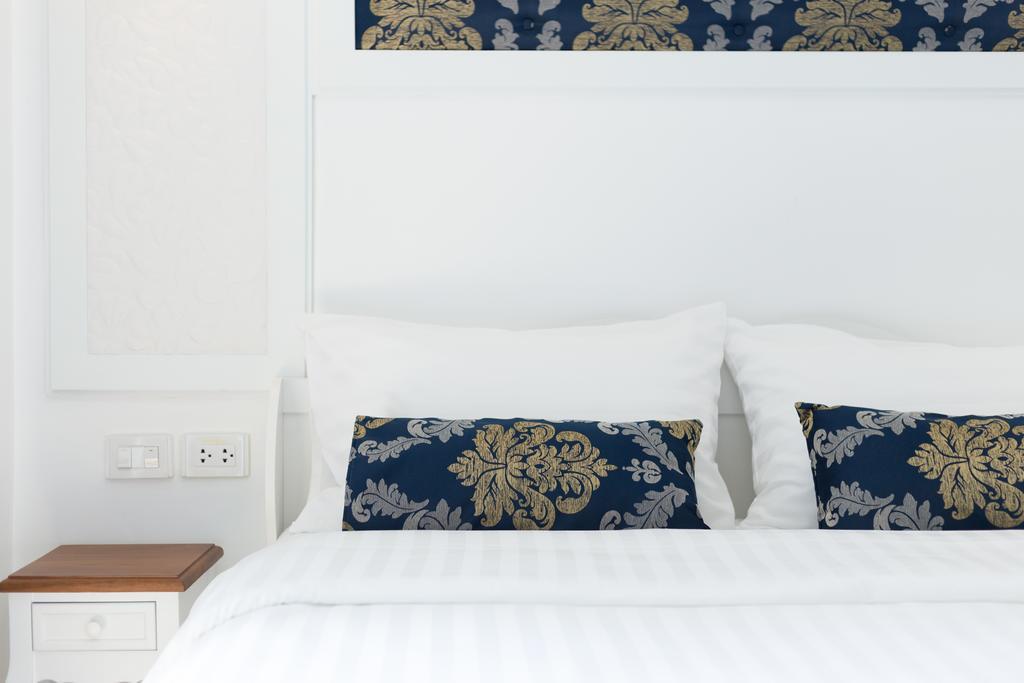 White Ivory Bed And Breakfast Бангкок Экстерьер фото