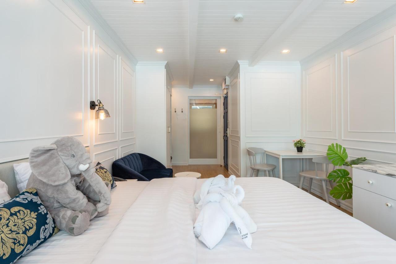 White Ivory Bed And Breakfast Бангкок Экстерьер фото