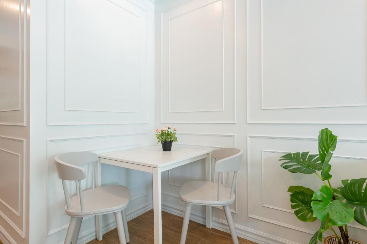 White Ivory Bed And Breakfast Бангкок Экстерьер фото