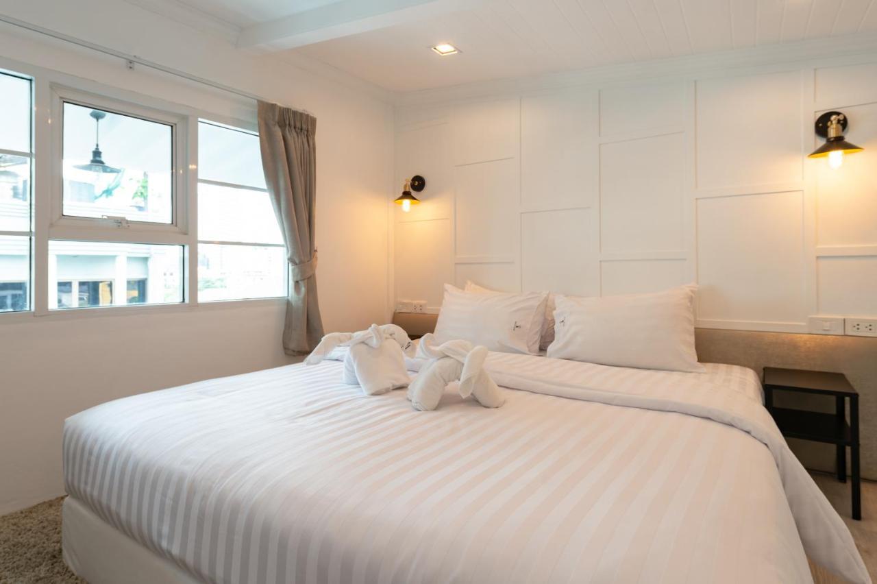 White Ivory Bed And Breakfast Бангкок Экстерьер фото